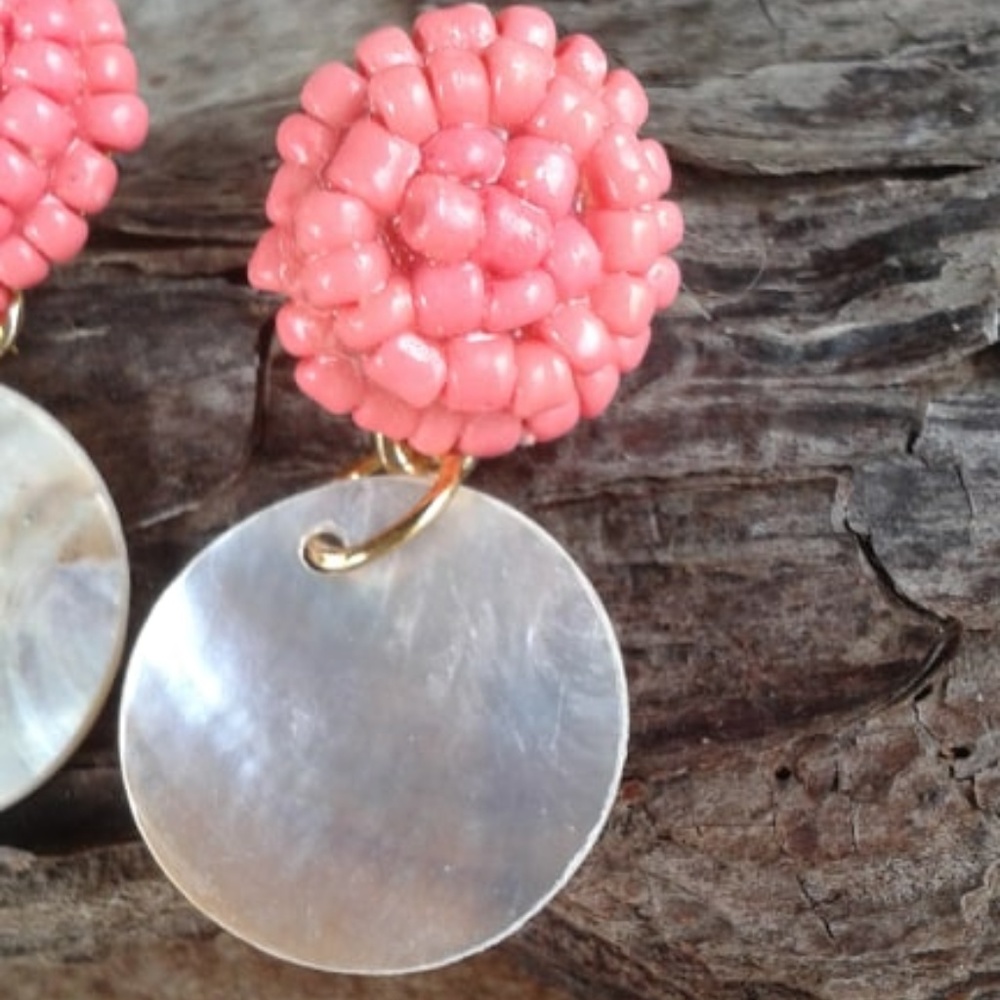 Shell And Bead Earrings - Picture 2 of 4